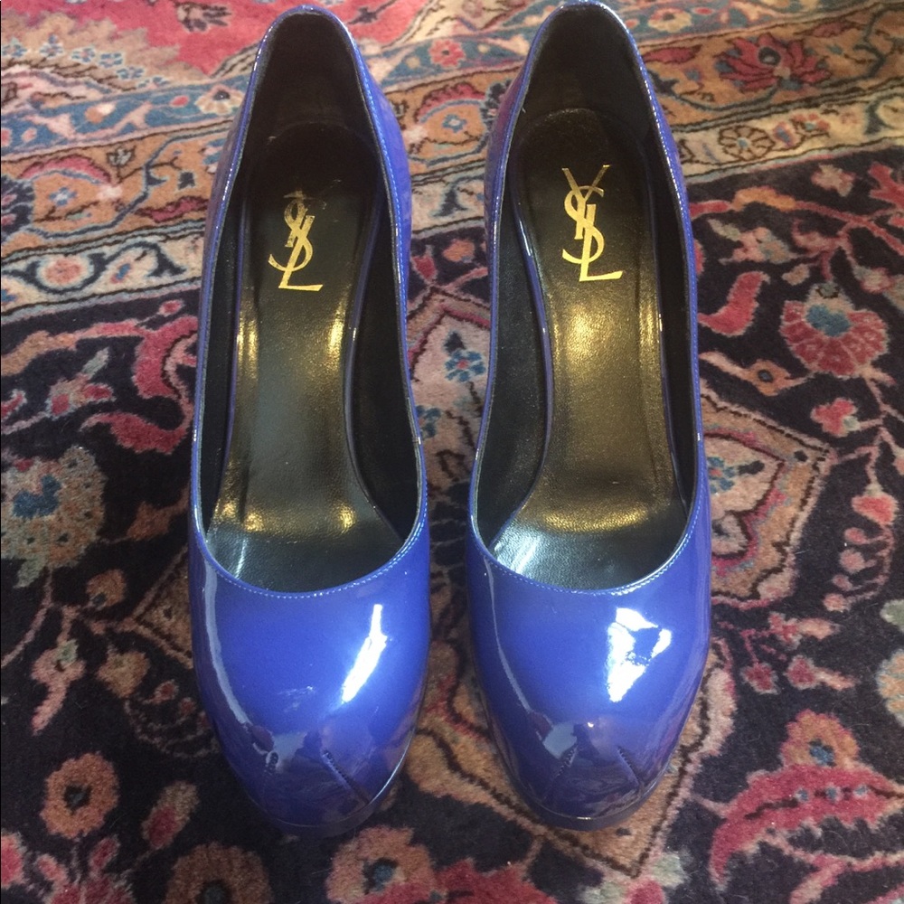 Authentic YSL patent pump only worn few times